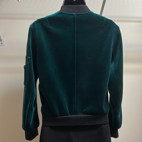Vintage Green Bomber Jacket - Picture 2 of 11